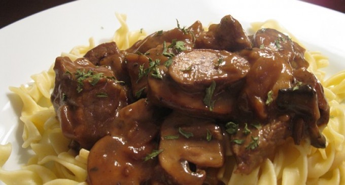 Looking For A Stick-To-Your-Ribs Kinda Meal With A Home Cooked Southern Taste? Can’t Go Wrong With Steak Tips!