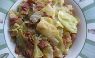 There Are Only 5 Simple Ingredients In This Tasty Bacon Fried Cabbage Recipe & The Results Are Incredible!