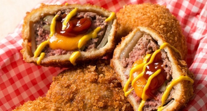 These Cheeseburger Inspired Onion Rings Are Taking Fried Food Up To A Whole New Level Of Deliciousness