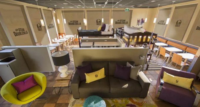 There Is A Hotel In Ontario, Canada That Is Owned By Taco Bell & It’s Hard To Believe What This Place Looks Like Inside