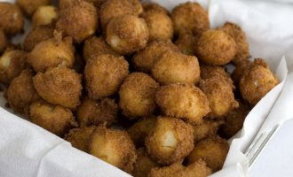 These Hushpuppies Might Look Boring But They Have A Secret Ingredient That Takes Them To A Whole New Level