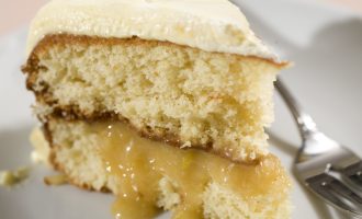 This Lemon Velvet Cake Is So Moist & Delicious It’s Gunna Be A Hit With Everyone!!!