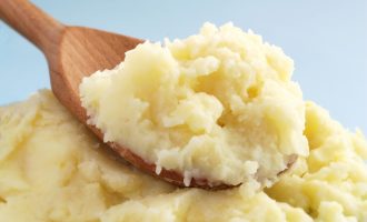 There Are Many Ways To Make Delicious Garlic Mashed Potatoes But This Special Ingredient Makes Them Incredible!