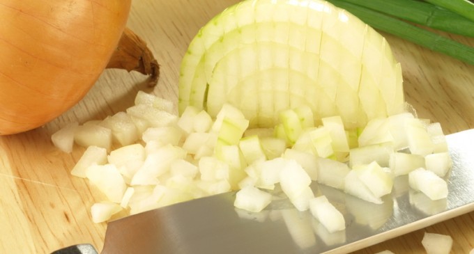 Find Out How To Cut Up Onions Without Tearing Up Or Using A Ridiculously Expensive Kitchen Gadget