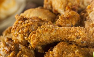 We Found Out The Way Famous Marcus Samuelsson Makes His Fried Chicken & It Was A-Mazing!
