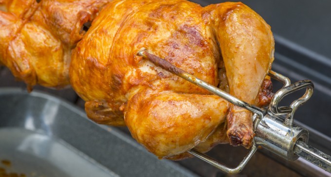 We Just Found Out The Truth About How COSTCO’s Rotisserie Chicken Is Made & It’s Absolutely Disgusting