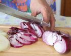 8 Tricks That Everyone Should Know The Next Time They Cut An Onion
