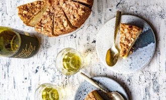 This Almond Pear Cake Is So Sweet And Amazing, It Is Sure To Be A Hit At Any Party!
