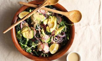 This Detox Salad Can Be Ready In Minutes And Is So Amazing, We Almost Forgot We Were Eating Healthy!