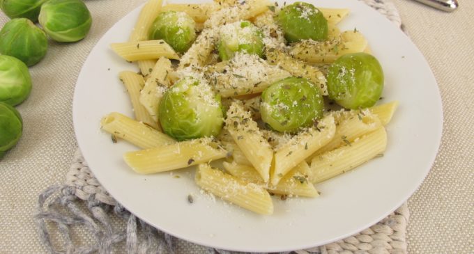 We Found a Vegan Alfredo Pasta That Tastes Just as Rich and Creamy as the Original!