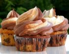 Ever Try Icing Cupcakes Like This