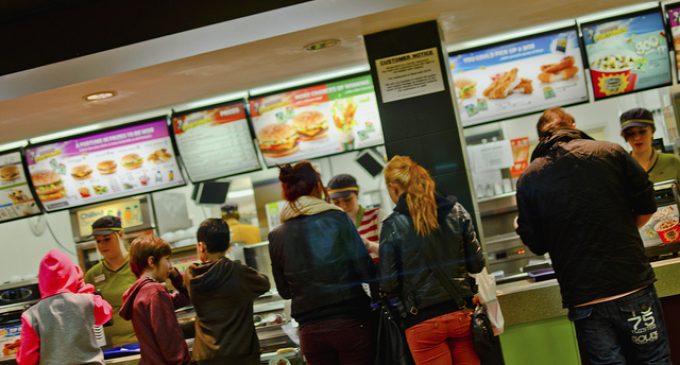 8 Things You Should NEVER Do in a FAST FOOD LINE!!!