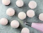 These Coconut Cloud Cupcakes Make The Perfect Treat For Valentine’s Day