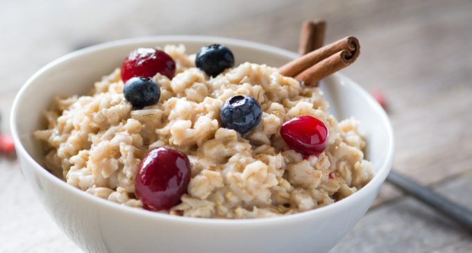 7 Things To Avoid To Have A Truly Incredible Bowl Of Oatmeal In The Morning!