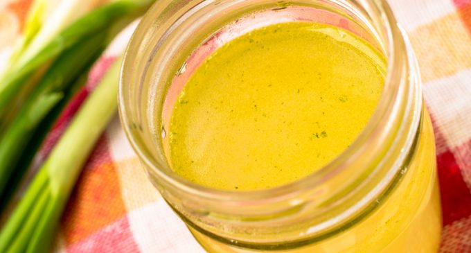 Skip The Store-Brought And Make This Easy And Incredible Chicken Stock From Scratch Instead!