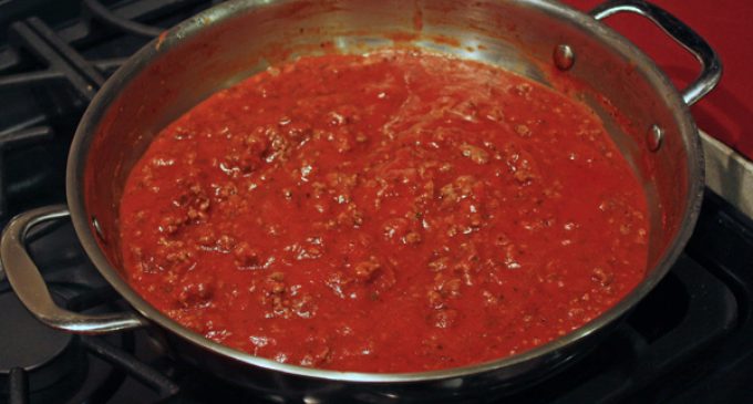 5 Simple Tricks To Jazz Up Store-Bought Pasta Sauce