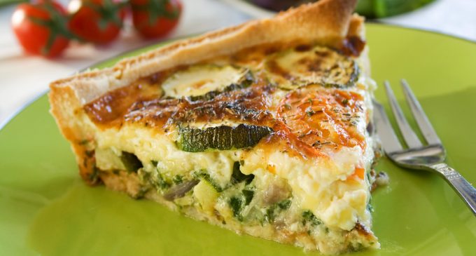 This Quiche Is So Delicious And So Easy, It Will Make Breakfast In The Morning Even More Enjoyable!