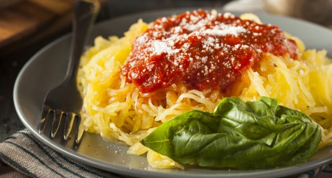 This Spaghetti Squash Is So Incredible And It Couldn’t Be Easier To Make!