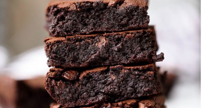Red Wine Brownies: For The Nights When Deciding Between Drinks & Dessert