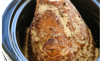 Delicious Brown Sugar and Pineapple Ham Right From the Crock Pot