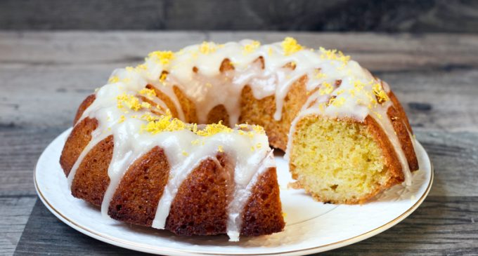 This Lemon Bundt Is So Light, Delicious And Looks Wonderful Too!