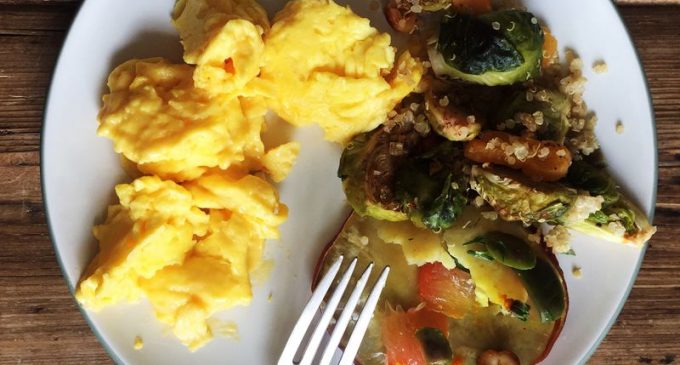 How To Make Scrambled Eggs Creamy Without Adding Anything Extra