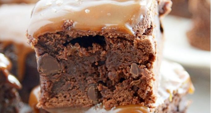 These Salted Caramel Brownies Are A Hit On Pinterest And We Can See Why