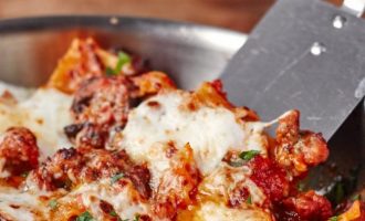 Mover Over Traditional Lasagna: This Skillet Version Is So Easy It May Change How Lasagna is Cooked