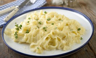 Most Alfredo Sauce Isn’t the Real Thing; Here’s How to Make It the Authentic Way