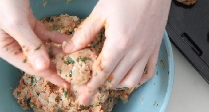 The One Method That Will Render The Best Meatballs Around