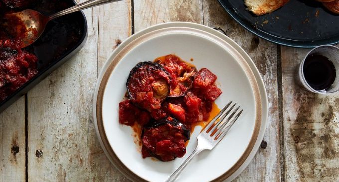 This Eggplant-Tomato Stew Requires Just 5 Ingredients