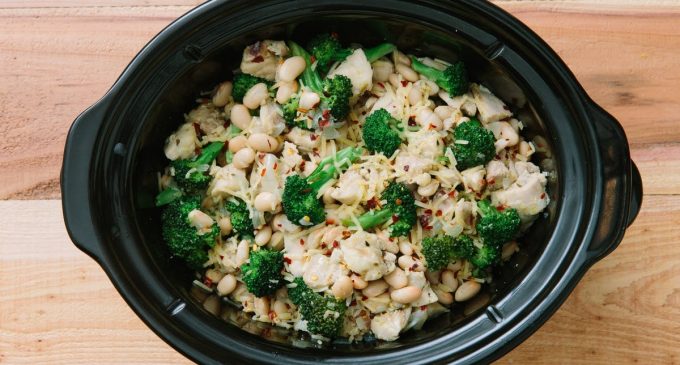 These Slow Cooker Italian Chicken and Broccoli Bowls are the Perfect Weeknight Dinner