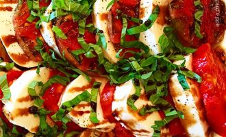 Make Lunch In a Jif With This Classic Caprese Salad
