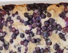 This Blueberry Dump Cake Tastes Amazing