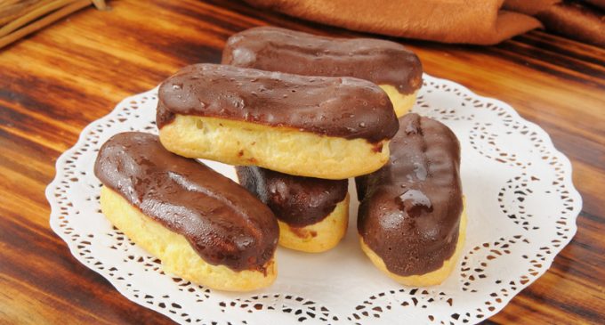 This Is the No-Fail Way to Make Chocolate Eclairs