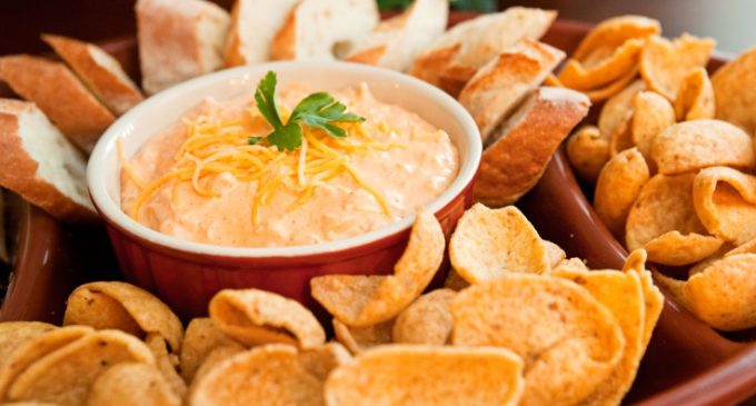 Crockpot Buffalo Chicken Cheese Dip Is The Best Thing Ever Created