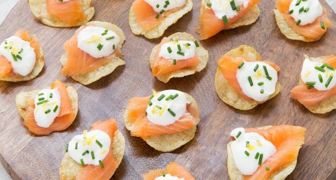 3 Ways to Serve Potato Chips at an Elegant Dinner Party