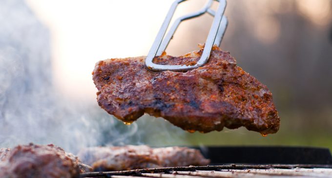 Father’s Day Gift Ideas: 3 Essential Grilling Tools