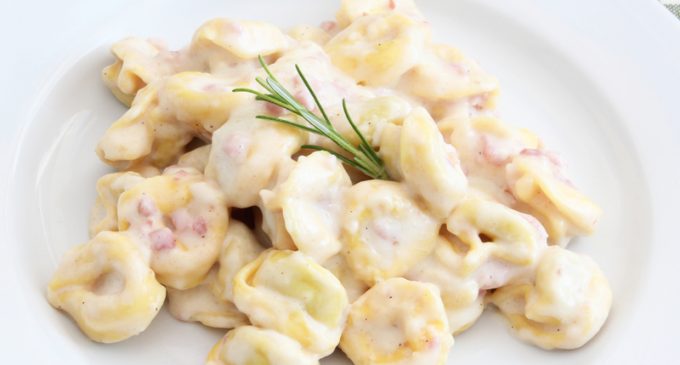 This Tortellini Carbonara Requires Just 5 Ingredients and 20 Minutes