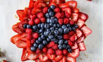 This No-Bake Cheesecake Tart Is the Perfect Independence Day Treat
