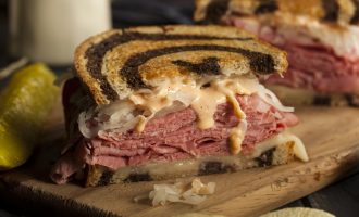 Make This Delicious Reuben Sandwich in Just 15 Minutes