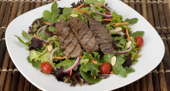 This Steak Salad Requires Just 5 Ingredients