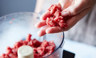 There Is a Big Reason People are Not Purchasing Pre-Packaged Ground Meat As Frequently As They Used To