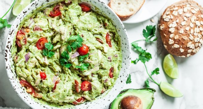 Make This Healthy Guacamole Chicken Salad In Just 15 Minutes