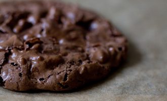 These Chocolate Puddle Cookies Are Crispy on the Outside and Gooey on the Inside