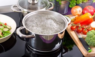These 8 Cooking Myths Are Just Flat Out Wrong