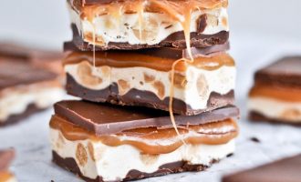 Copycat Recipe: Homemade Snickers Bars