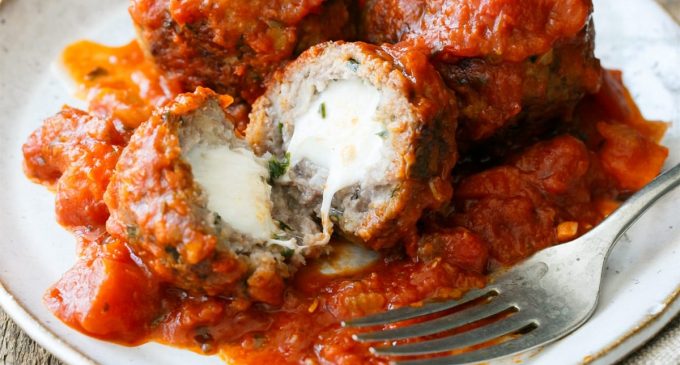 We Added Mozzarella to Our Meatballs and Can’t Believe How Good They Taste!
