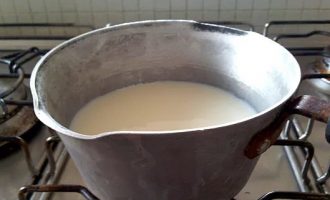 Scalding Milk: What Does It Do & Is It Worth It