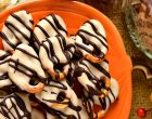 Welcome Fall With These Pumpkin Spice Chocolate Covered Pretzels